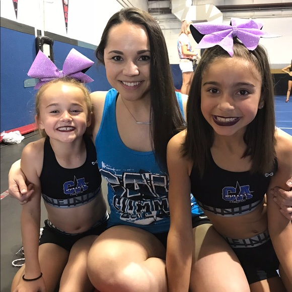 ABOUT ME - Picture 2 of 8